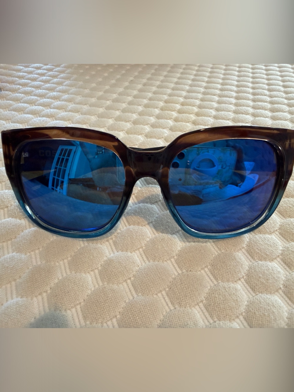 Costa Waterwoman Sunglasses Blue Mirrored Lenses Tortoiseshell Frame NWOT - Picture 2 of 5
